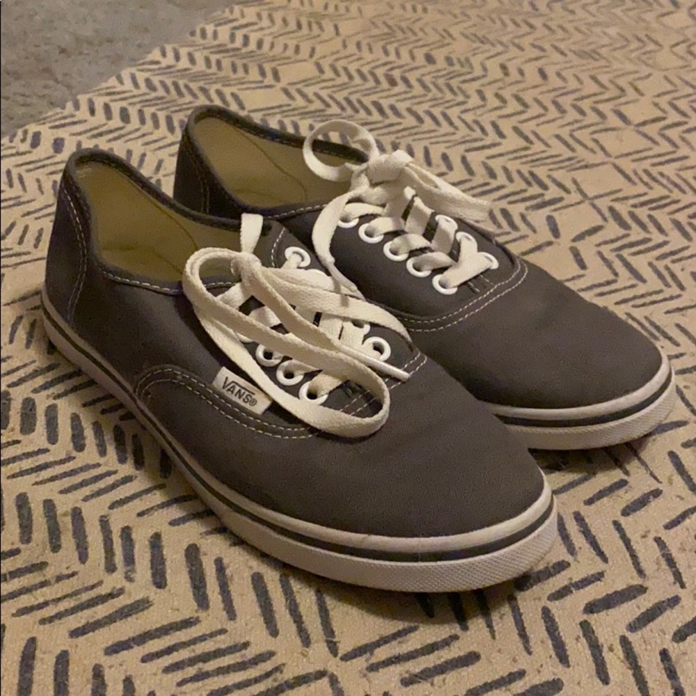 Lo Pro Women’s Vans